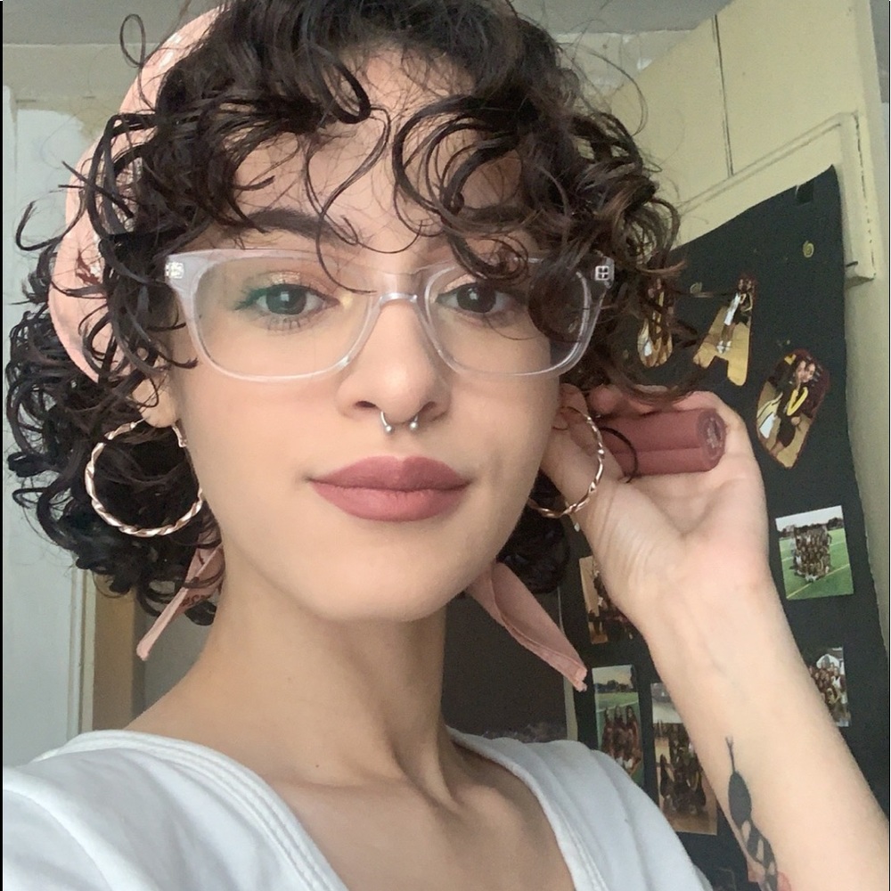 Meet your Posher, Dasha